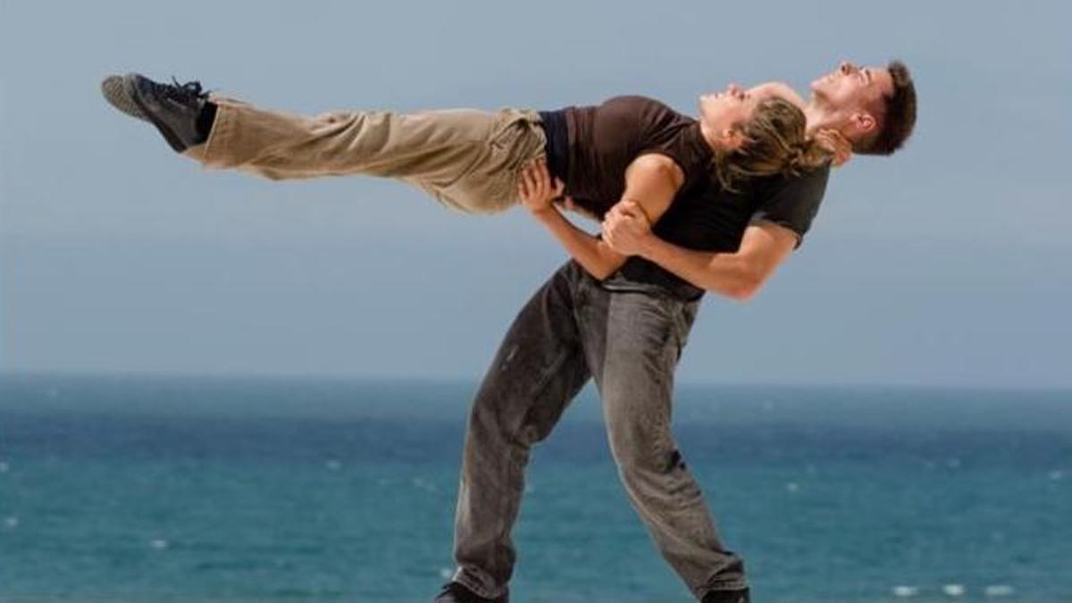 El vigués Diego Pazó triunfa en Róterdam con cuatro premios internacionales para su coreografía «Gárgola»