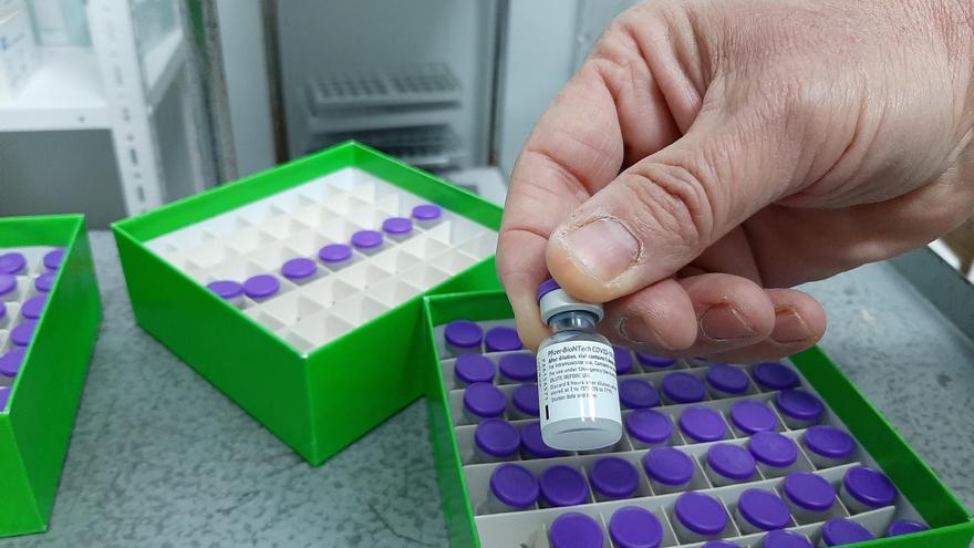 Gran Bretaña acierta en la vacunación covid-19, mejor que España, Europa o EE UU