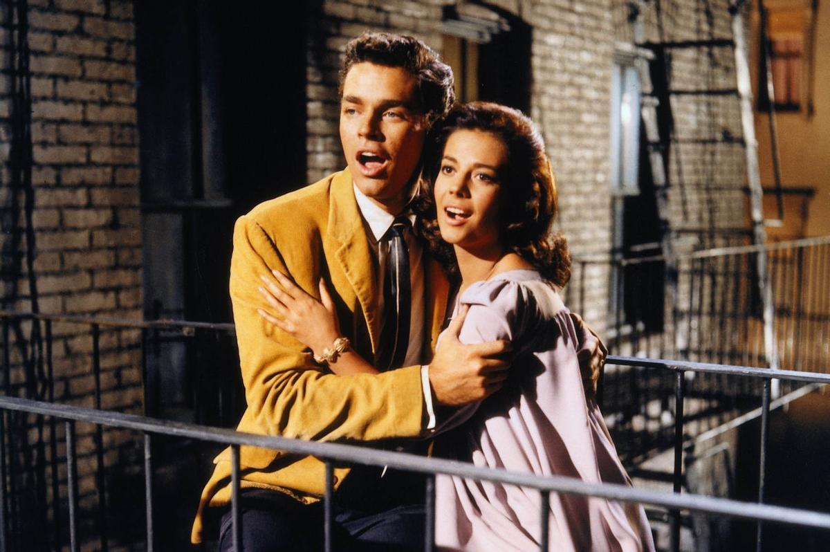 Richard Beymer y Natalie Wood, en un fotograma de West Side Story.