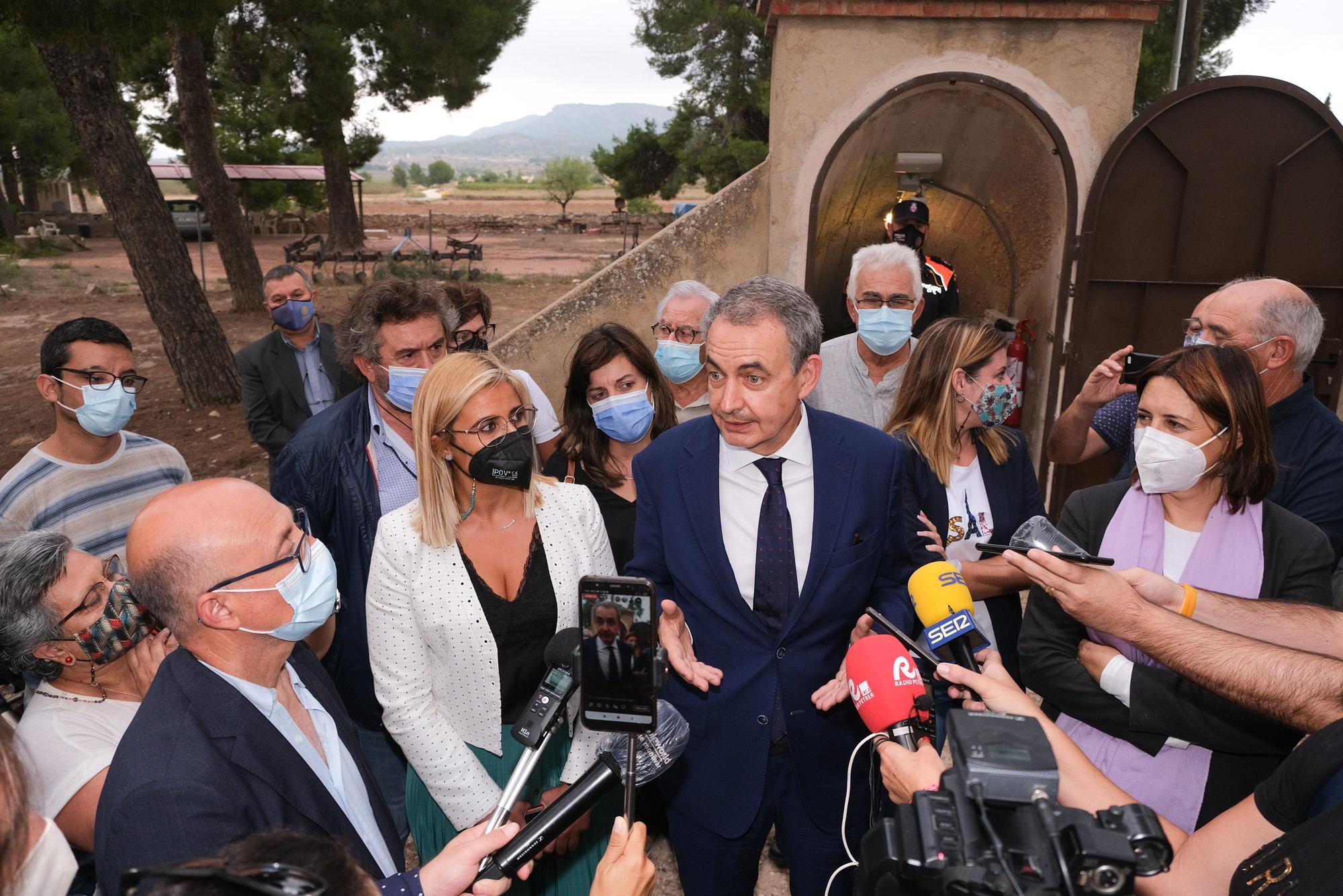 Visita del expresidente Jose Luis Rodríguez Zapatero al Fondó de Monóvar, última sede del gobierno Republicano