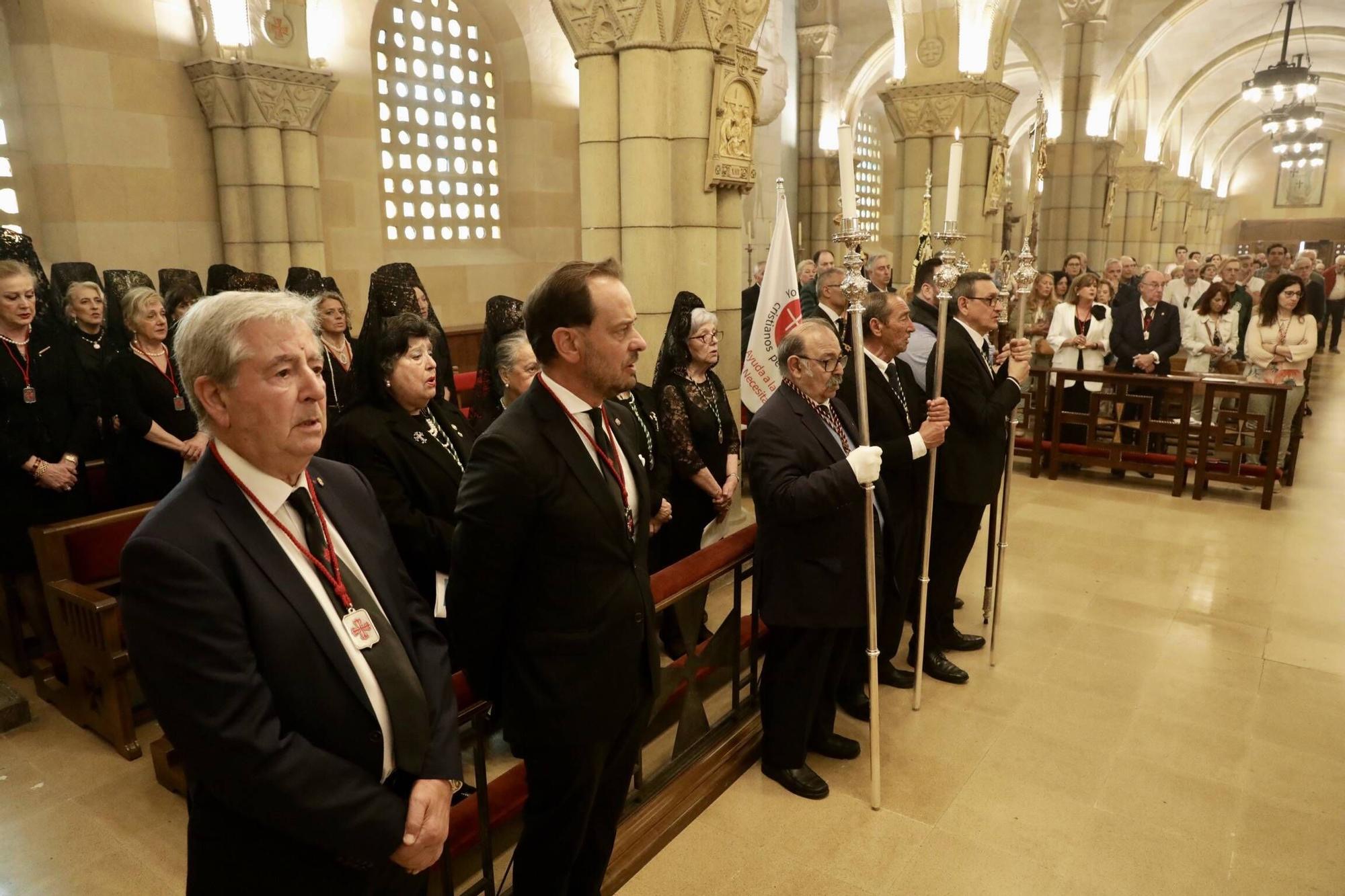 En imágenes: así fue la celebración del Corpus Christi por las calles de Gijón