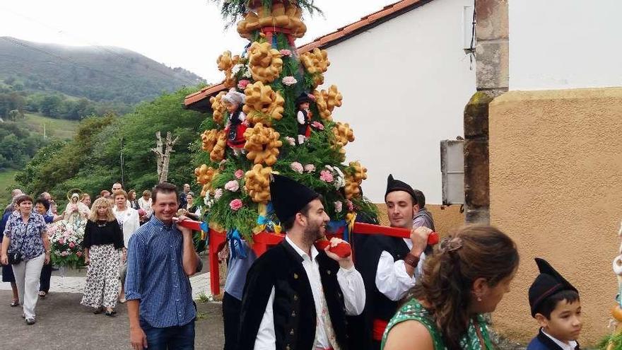 La Robellada (Onís) festejó La Esperanza