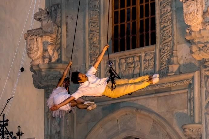 'Los Amantes del  Cielo', de Temudas Fest, en la Plaza del Pilar Nuevo