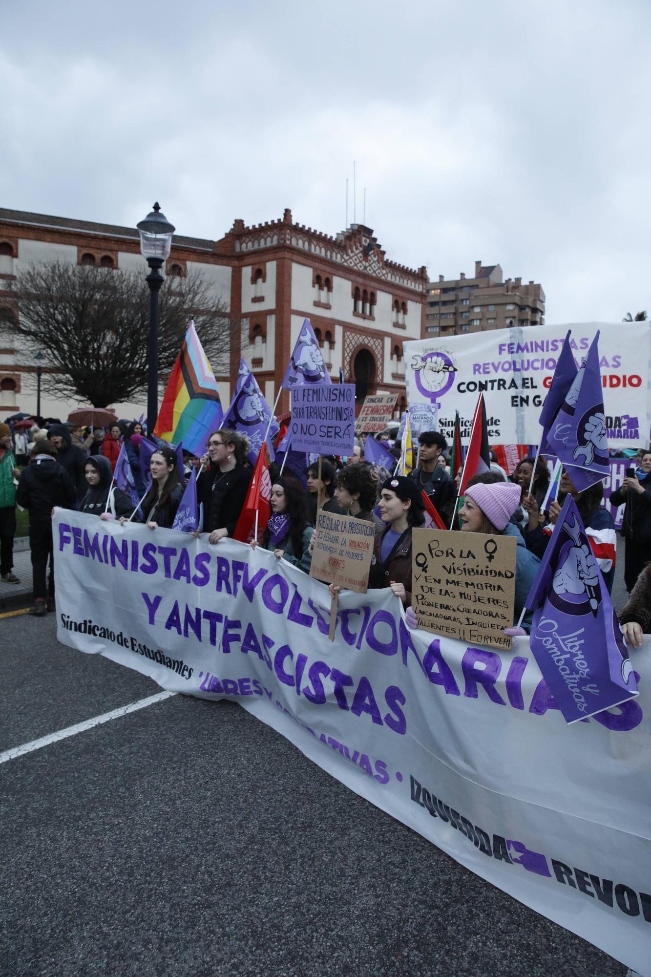 Así fue la manifestación del 8M en Gijón