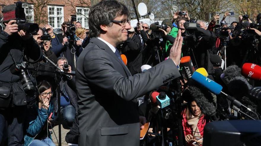 Puigdemont sale de la cárcel