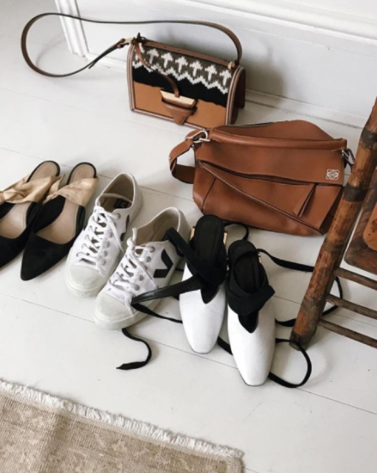 Las zapatillas preferidas de las 'influencers': con diseño blanco y negro