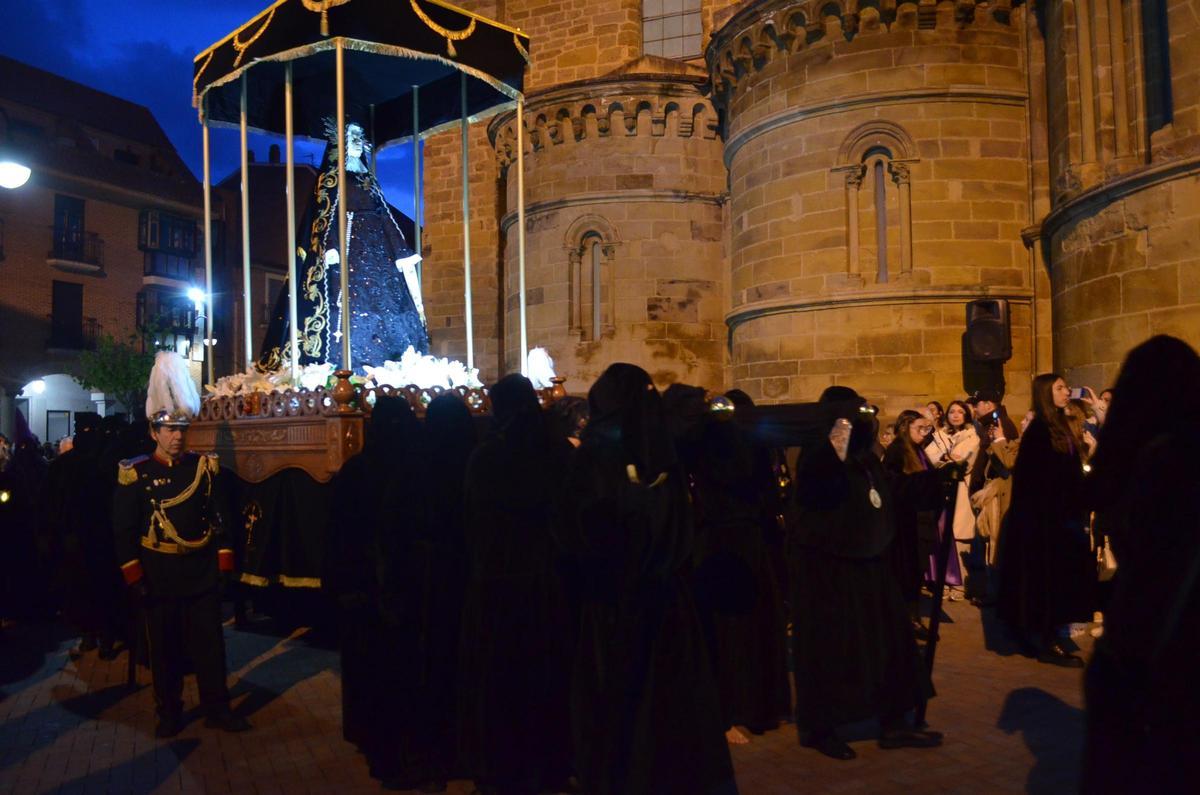 Procesión del Santo Entierro en Benavente.