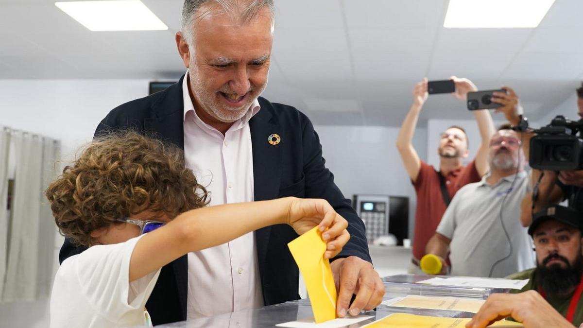 La jornada electoral del 28-M en Canarias, en imágenes.