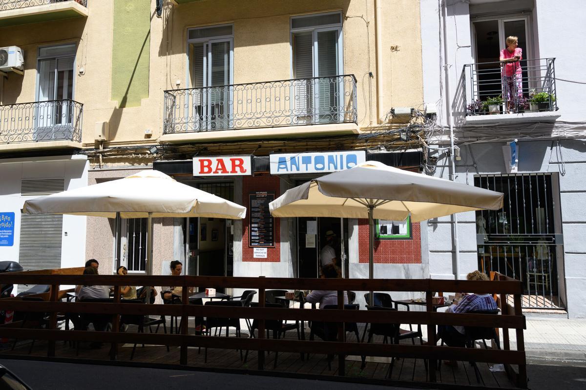 En imágenes | Casa Antonio, un clásico de Zaragoza que deja atrás su menú del día para centrarse en raciones y tapas