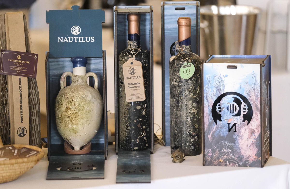 Botellas de vino de Nautilus.