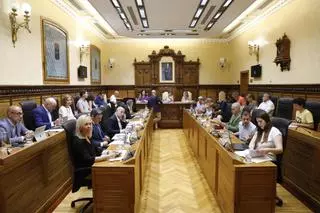 El Pleno del mes de agosto en Gijón, en imágenes