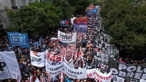 Onada de protestes a l’Argentina contra el programa econòmic del Govern