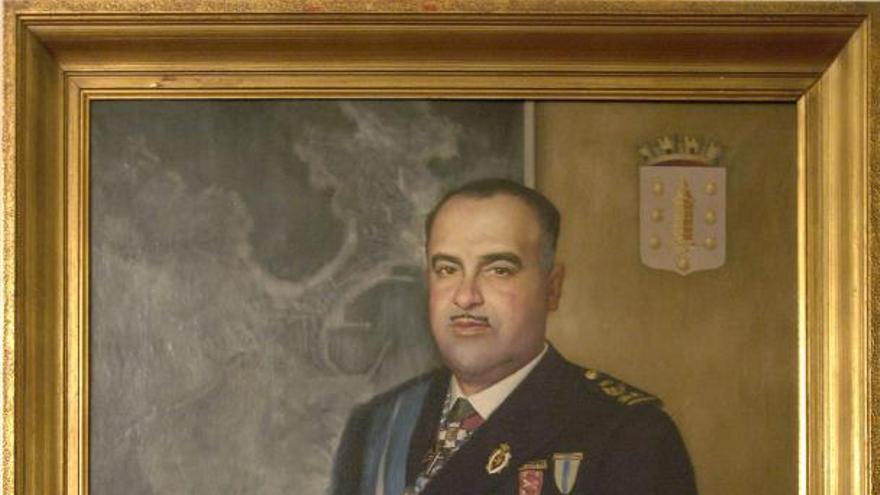 Detalle del cuadro de Alfonso Molina en la galería de alcaldes del Palacio Municipal.   | // FRAN MARTÍNEZ