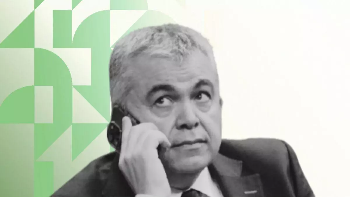 Santos Cerdán, siempre pone la misma cara
