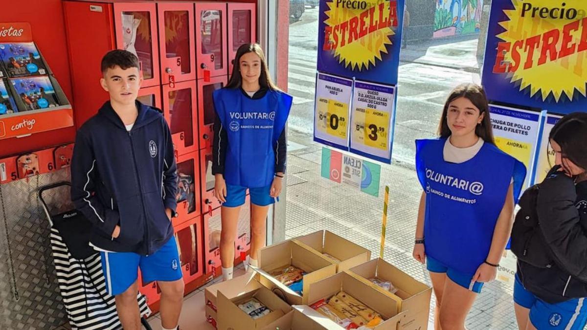 El colegio Virxe Milagrosa, con la Gran Recogida de alimentos | FDV