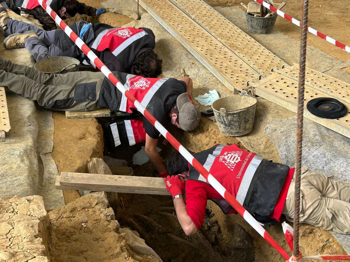 EN IMÁGENES: Así avanzan los trabajos de exhumación en la fosa común de La Lloba, en Castrillón