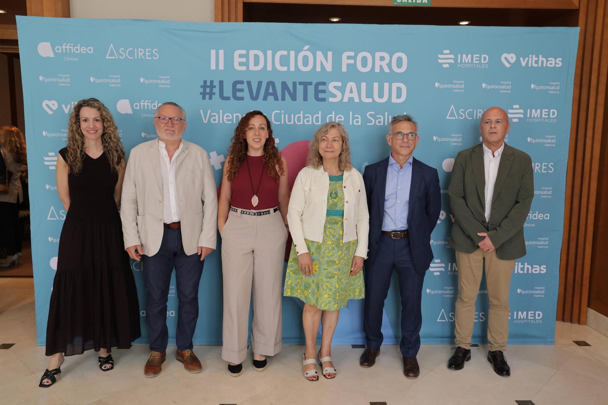 Silvia Tomás (Prensa Ibérica), Eduardo Zaragozá (Ascires), Irene Montoro (Ascires), Araceli Boraita (Ascires), Miguel Ángel Buil (Ascires) y Joan Carles Martí (Levante-EMV).jpg
