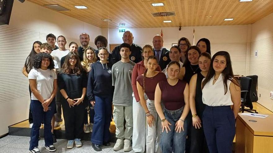 "Educar en Justicia" sumerge a alumnos de Arona en el sistema judicial.