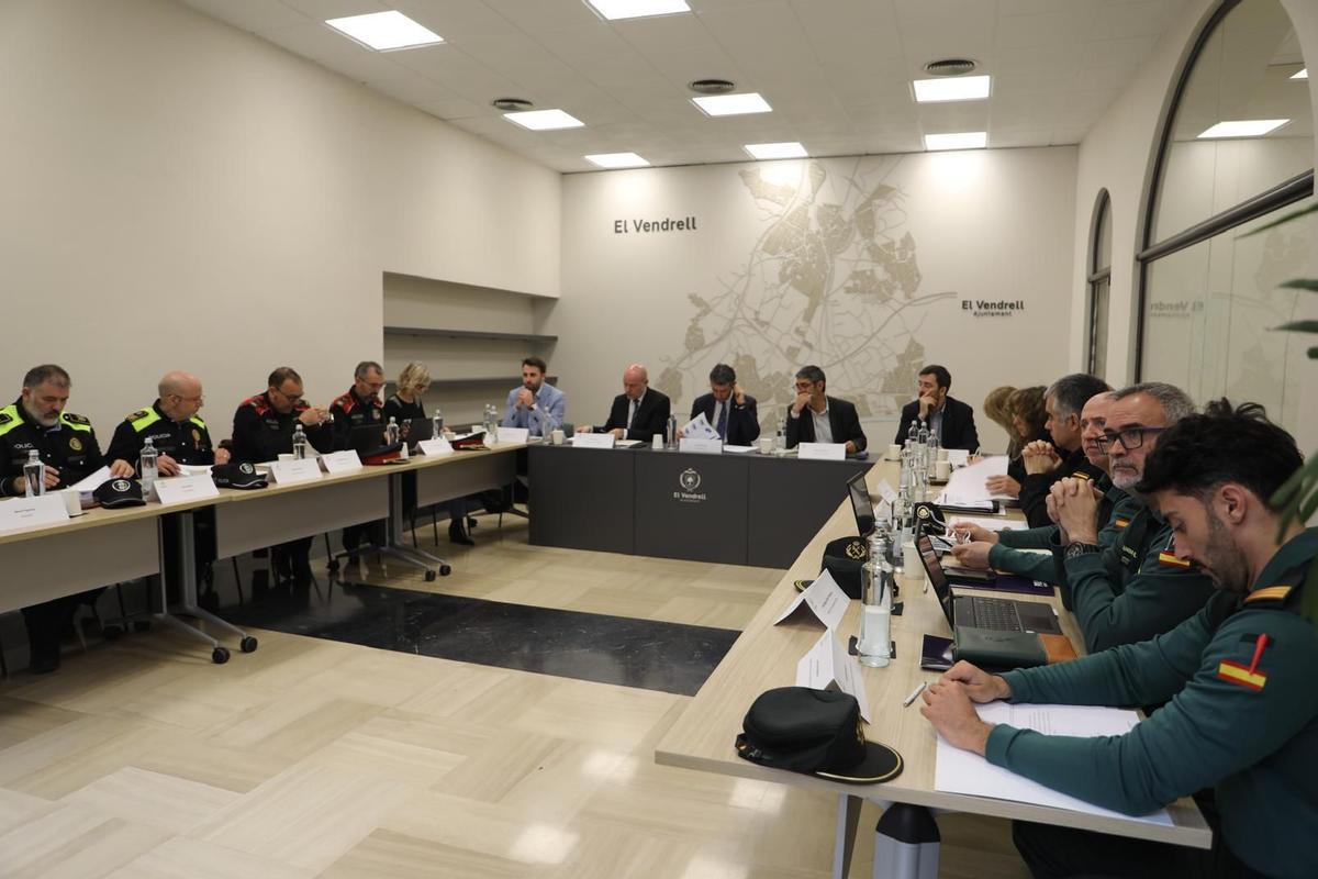 La junta local de seguridad de El Vendrell, este martes.