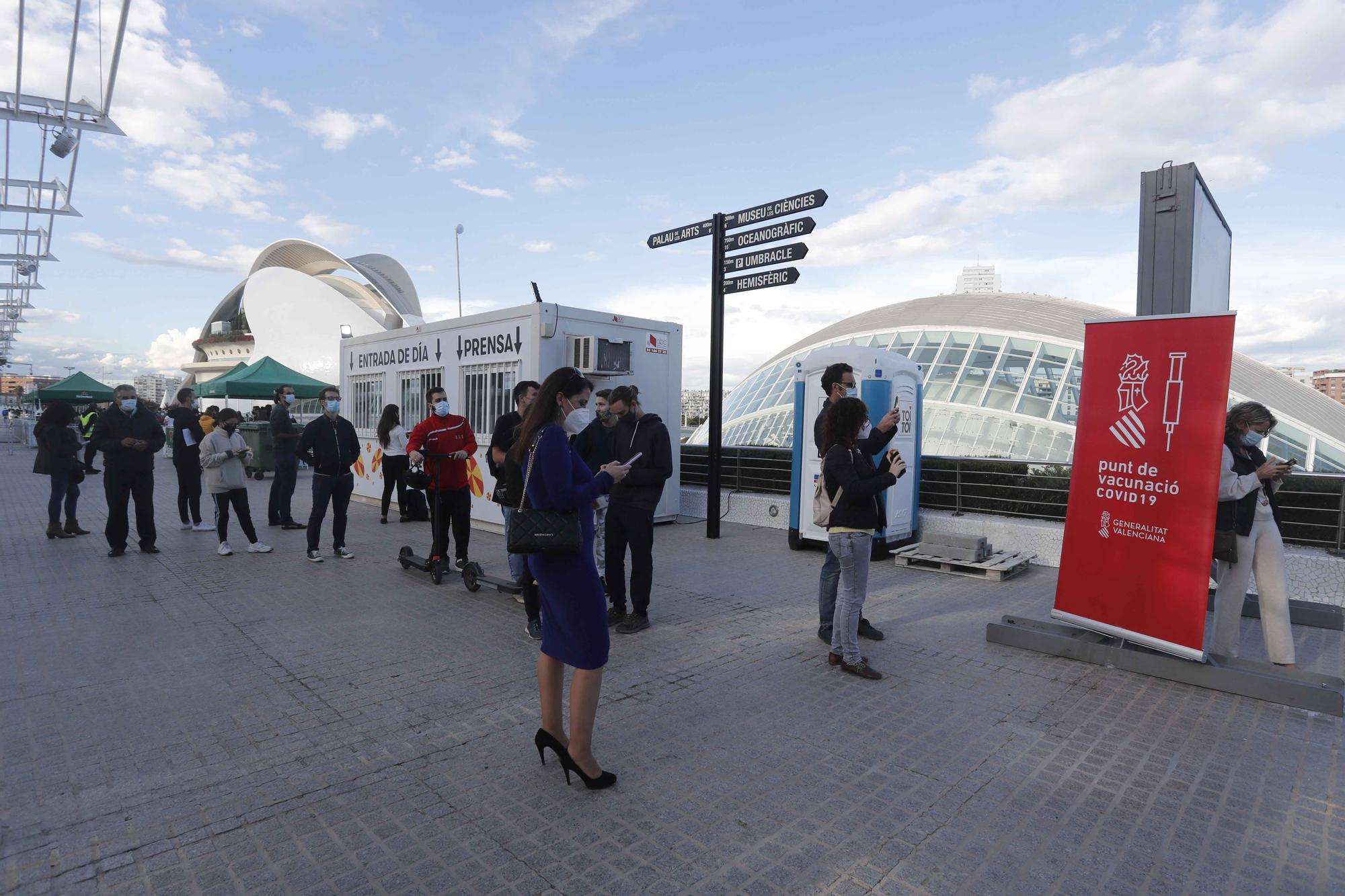 Punto de vacunación en el Festival de les Arts