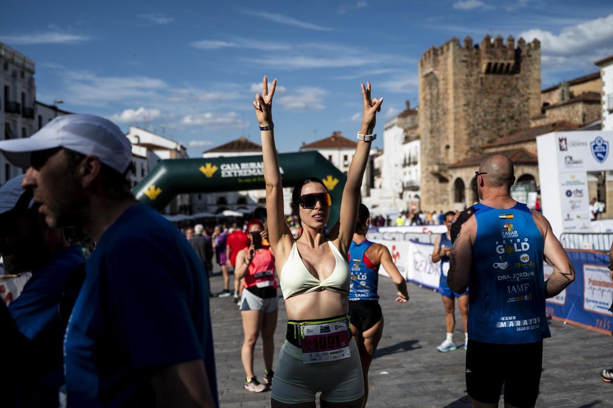 Las mejores imágenes de la Media Maratón de Cáceres