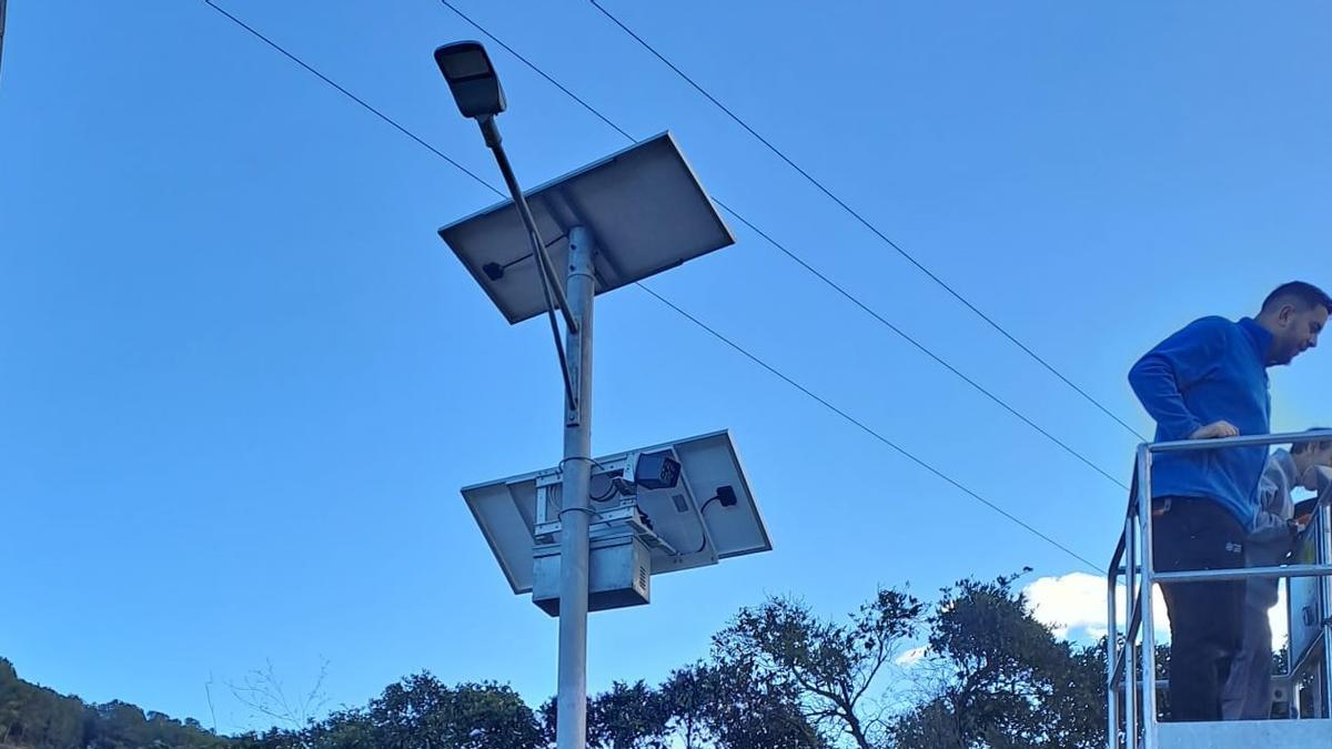 Una de las cámaras instaladas en los accesos al Carraixet.