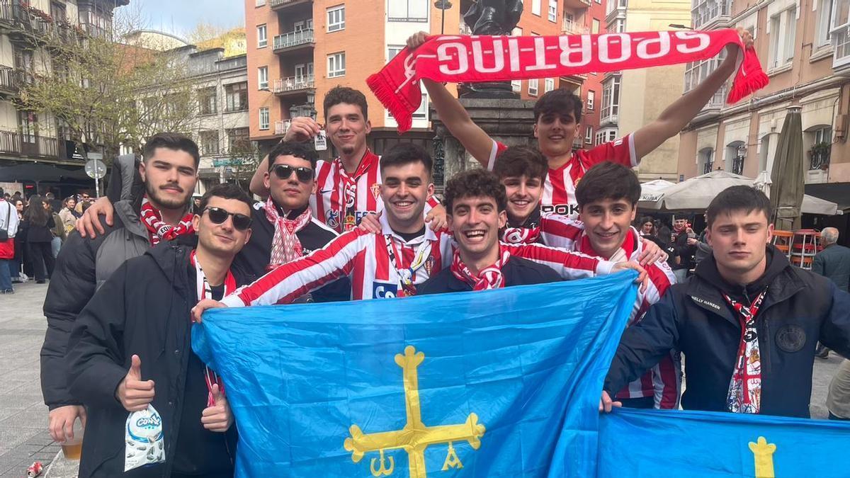 Miércoles Santo rojiblanco: miles de sportinguistas toman Santander antes del partido en El Sardinero