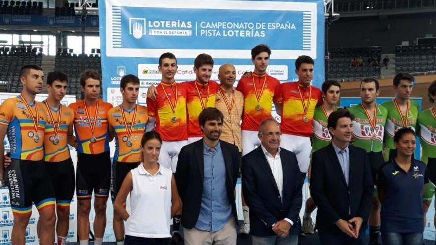 Lluvia de medallas de los ciclistas alicantinos en el Campeonato de España