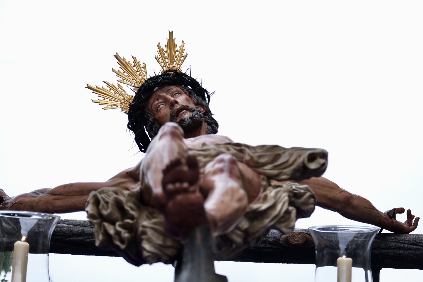 Desde la iglesia del Buen Pastor, en El Ejido, iniciaba su marcha el Cristo de la Crucifixión.