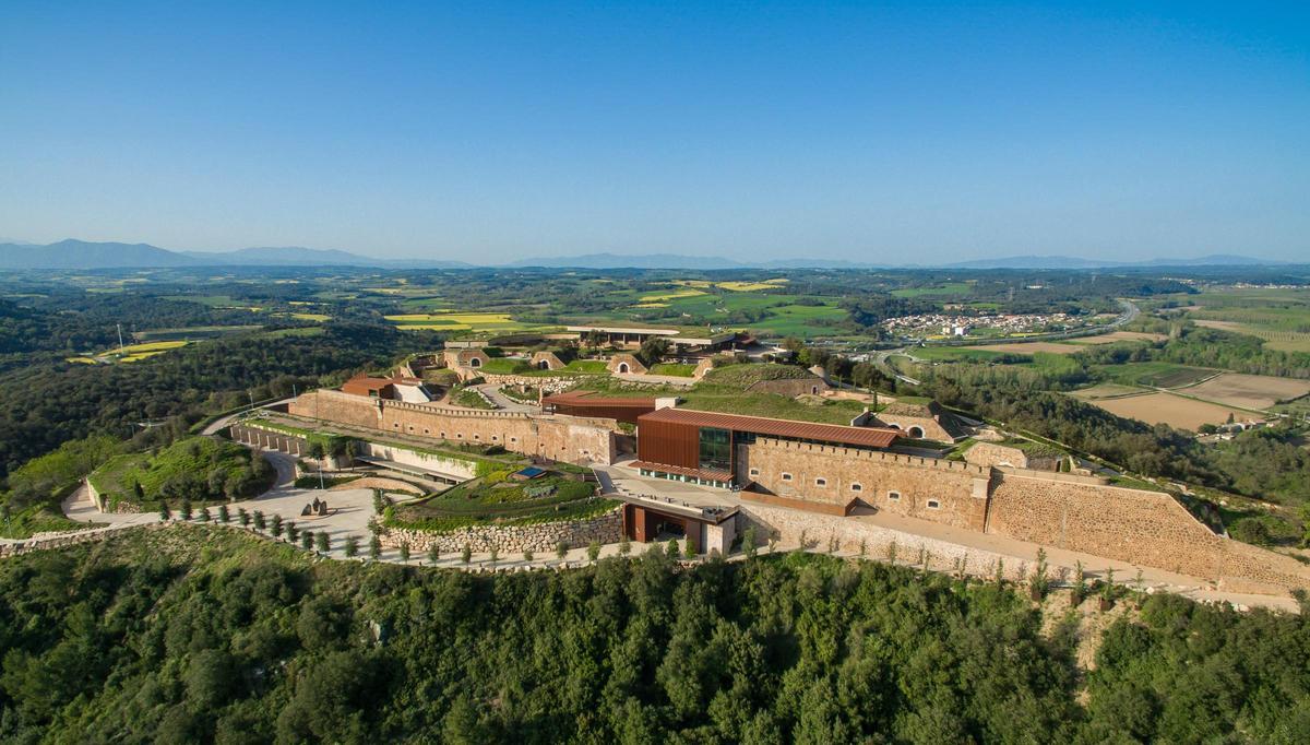 Vista general de Esperit Roca, en la montaña Sants Metges, en Sant Julià de Ramis.