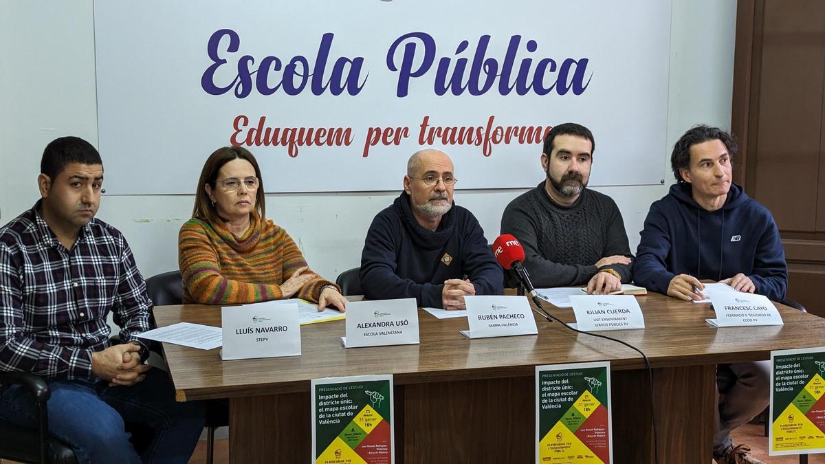 Rueda de prensade la Plataforma en Defensa de l'Ensenyament Públic