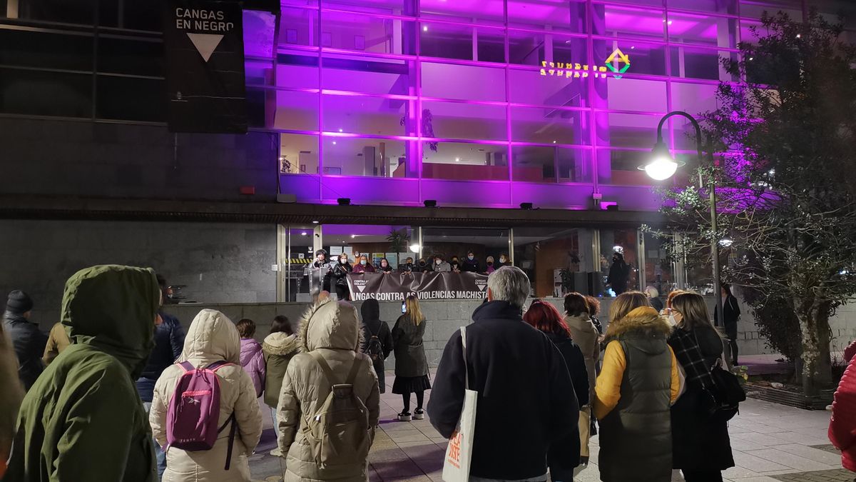 25N: Galicia salió a la calle vestida de morado