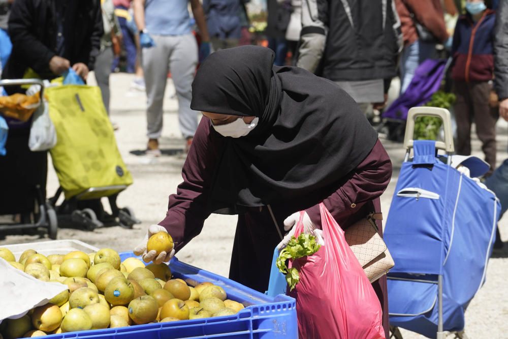 Imatges: EL mercat de Girona en un dissabte de confinament