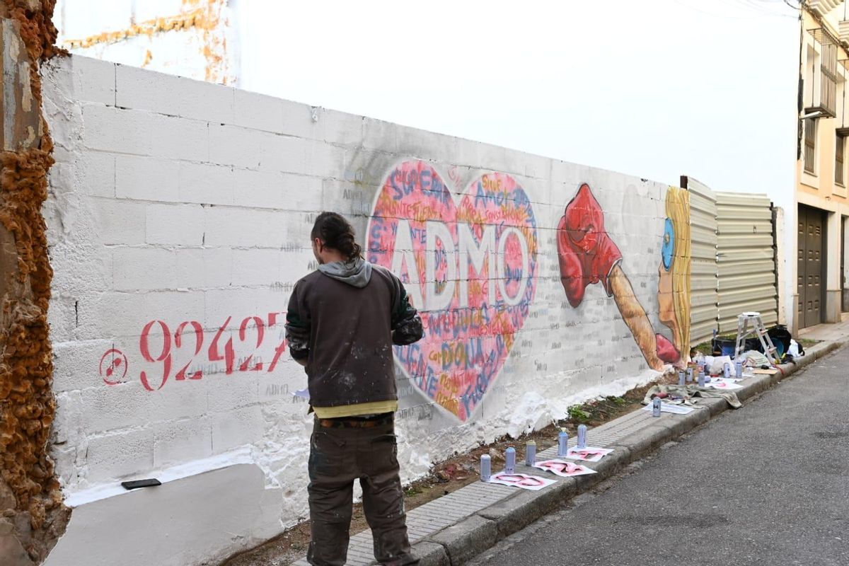 El mural de Admo pintado por Leo, de Almendralejo.