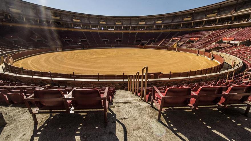 Activistas animalistas recogen 12.930 firmas para la cancelación de la corrida de toros del 12 de octubre