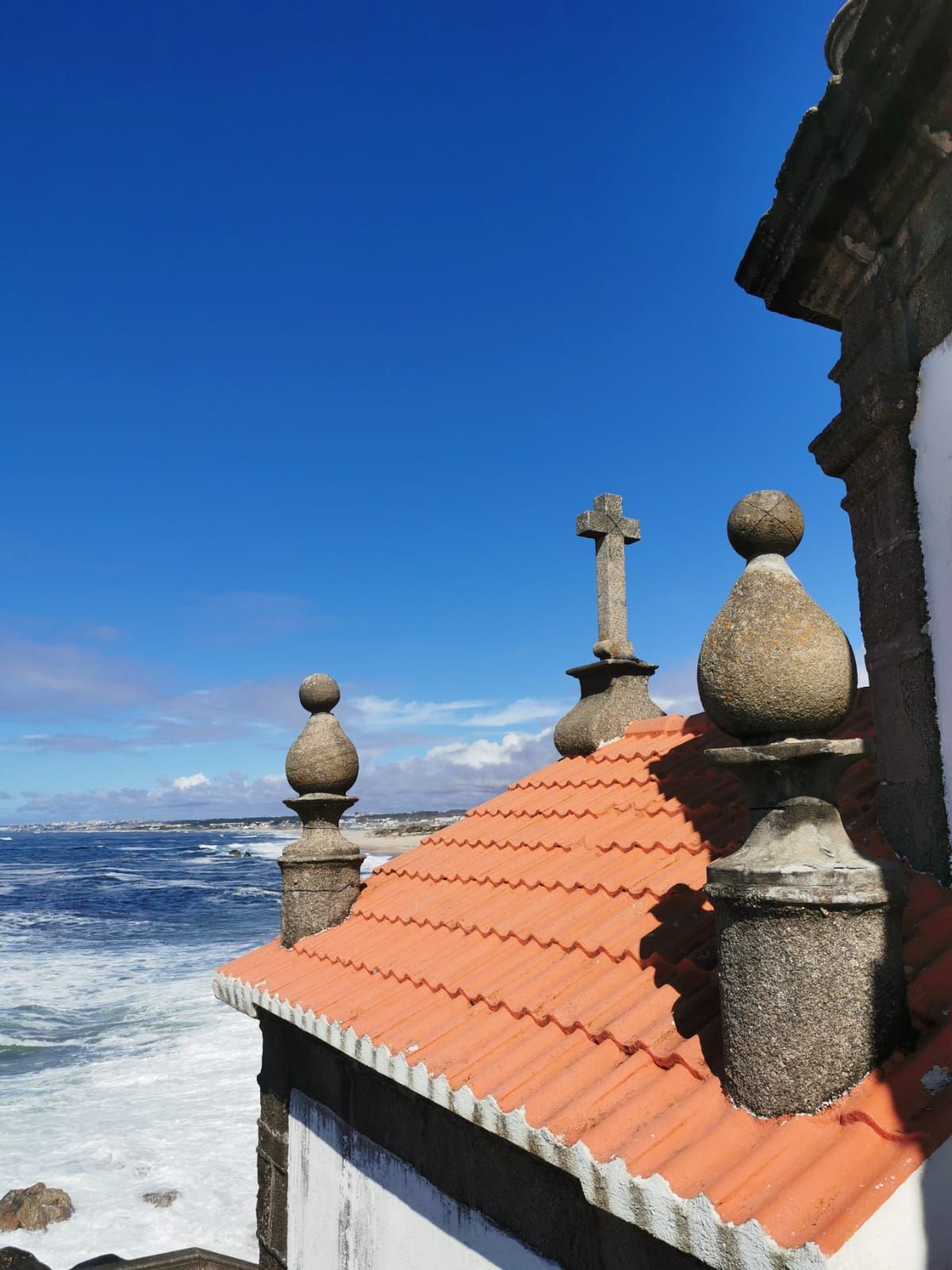 Senhor da Pedra: la capilla portuguesa que desafía al Atlántico