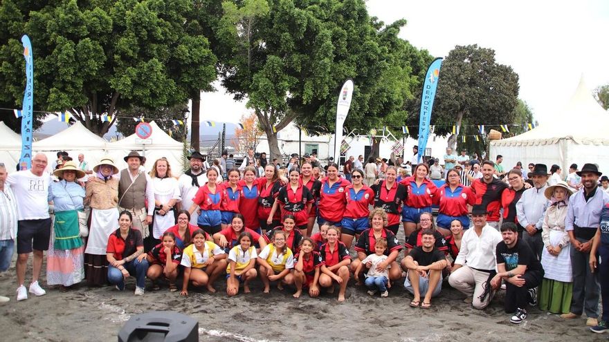 Yaiza festeja el Día de Canarias en &quot;una tierra de todos&quot;