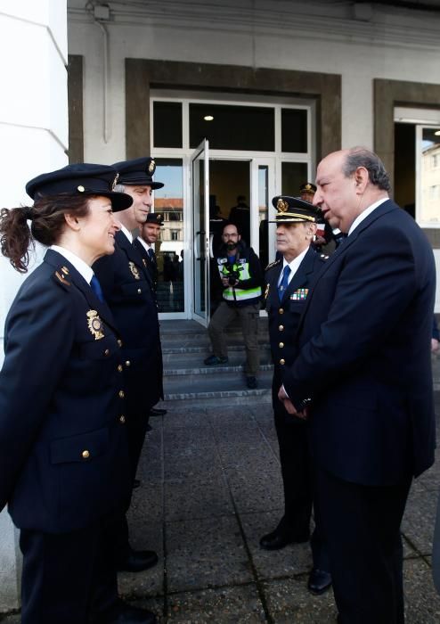 Visita del director general de la Policía a las instalaciones de Buenavista.