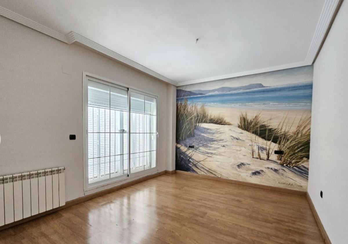 Una de las habitaciones del chalet.
