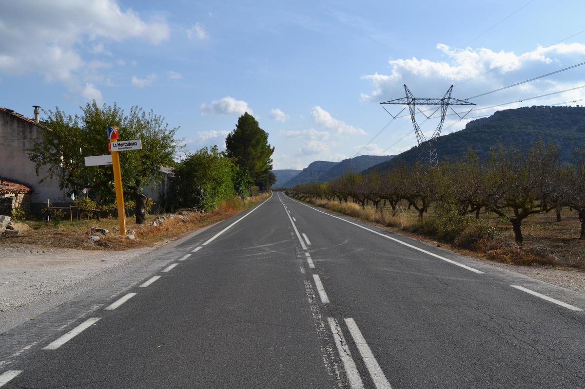 La colisión se ha producido en la C-V15, a su paso por Vall d'Alba.