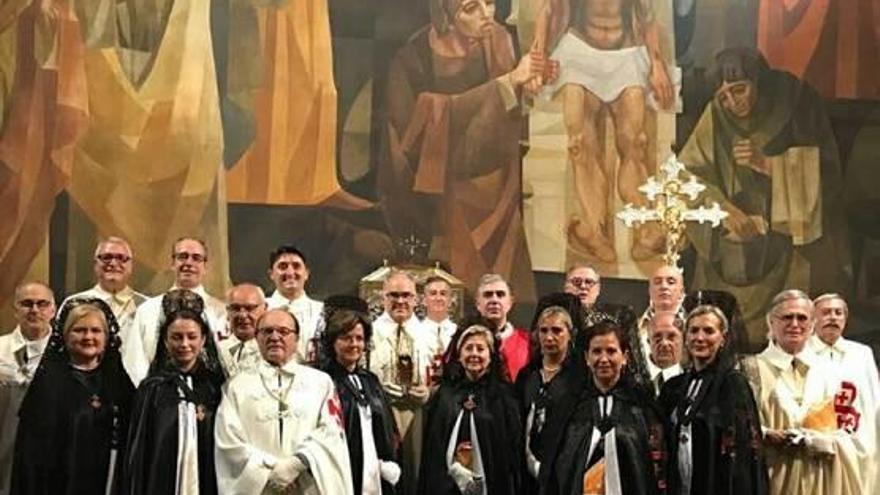 Santo Sepulcro La Orden Pontificia y Ecuestre  toma posesión de la Colegiata de San Bartolomé