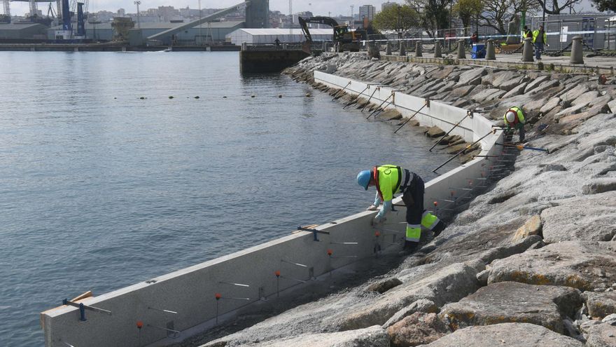 La plataforma de baño en O Parrote, prevista para 2023, apunta a finales de este verano
