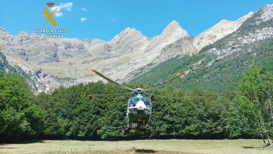 La Guardia Civil rescata a siete montañeros en el Pirineo, tres por golpe de calor