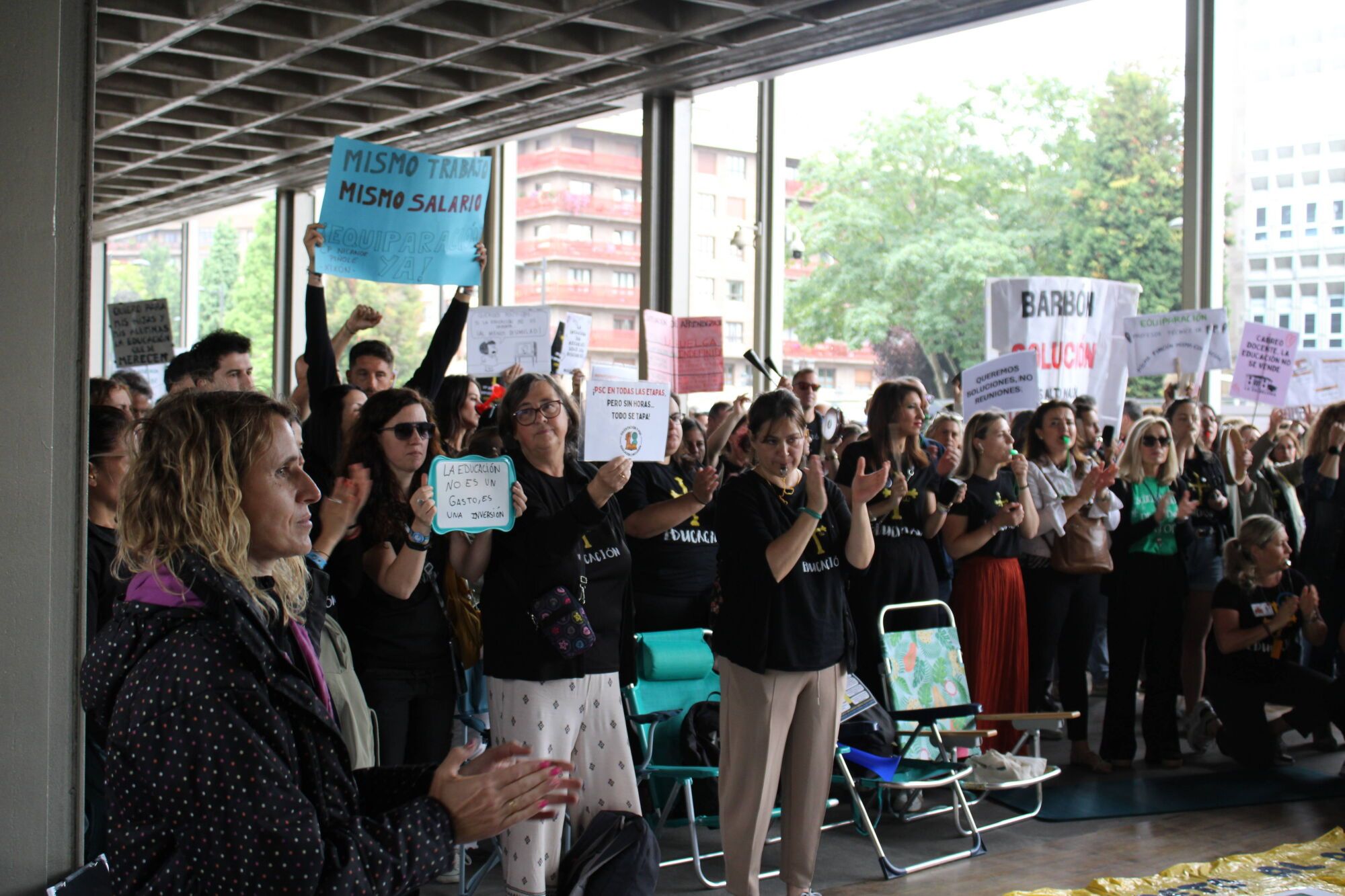Así fue la última jornada de huelga educativa en Asturias