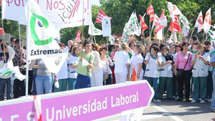 Los trabajadores de la Laboral de Cáceres continuarán las movilizaciones