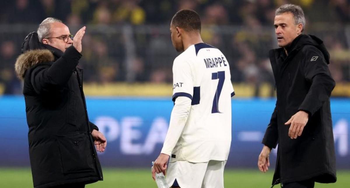 Mbappé se marcha enfadado al vestuario con Luis Enrique y el equipo