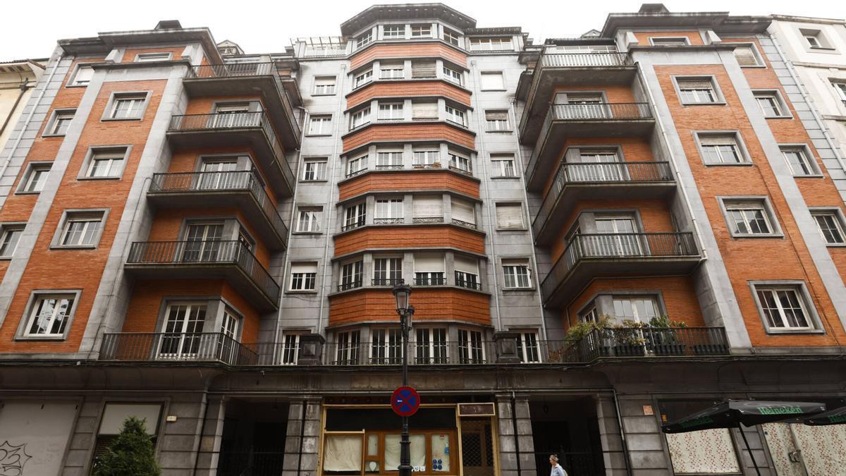El edificio que los socialistas proponen destinar a vivienda asequible.