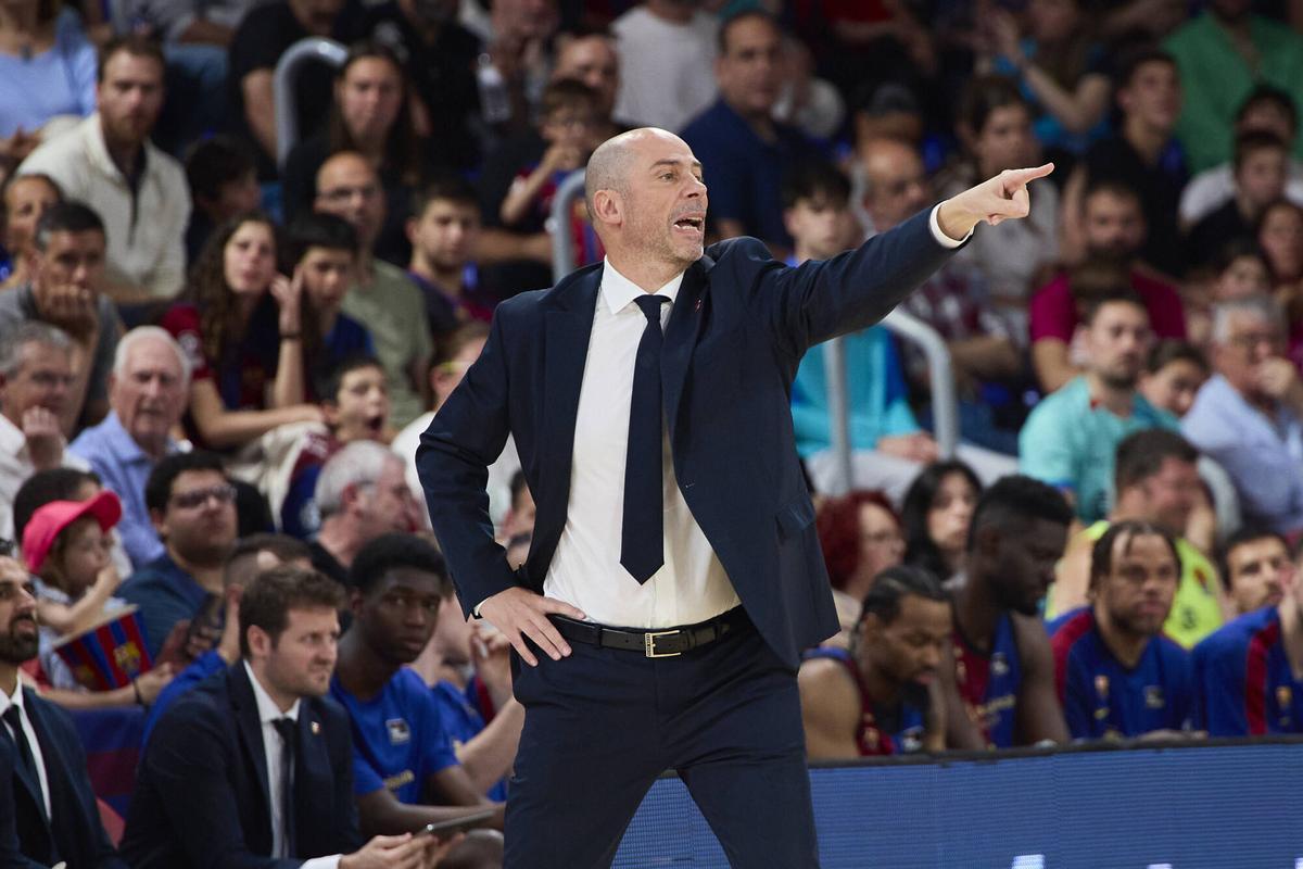 Peñarroya sabe que deben llegar los títulos esta temporada si quiere alargar su relación con el Barça