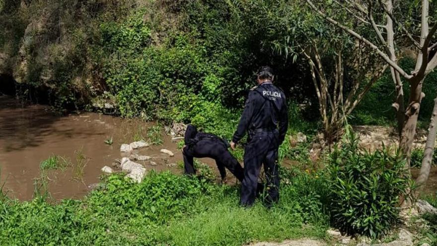 Chiva investiga si se han producido vertidos ilegales en el agua del barranco