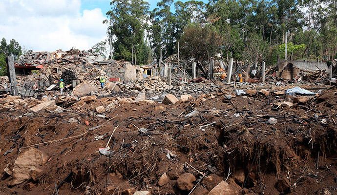 El desescombro de la zona cero deja al descubierto la devastación que causó dos muertos y arrasó una treintena de viviendas.